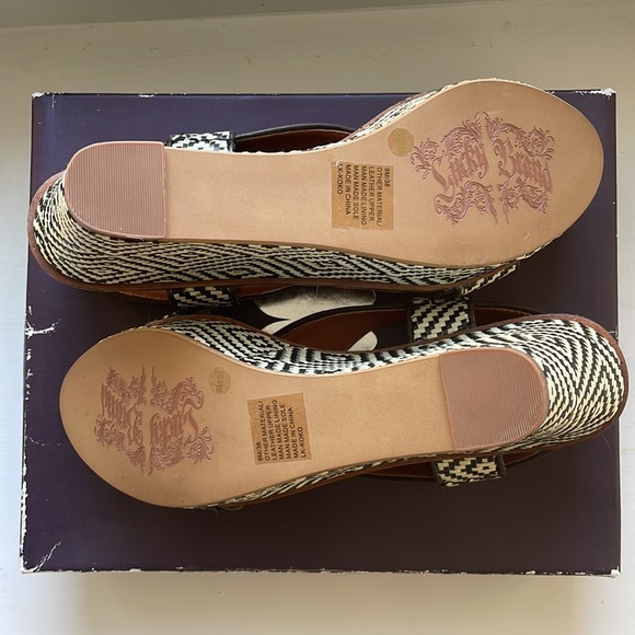 Lucky Brand gun metal bomarzo 4in wedge heel. - Picture 3 of 4